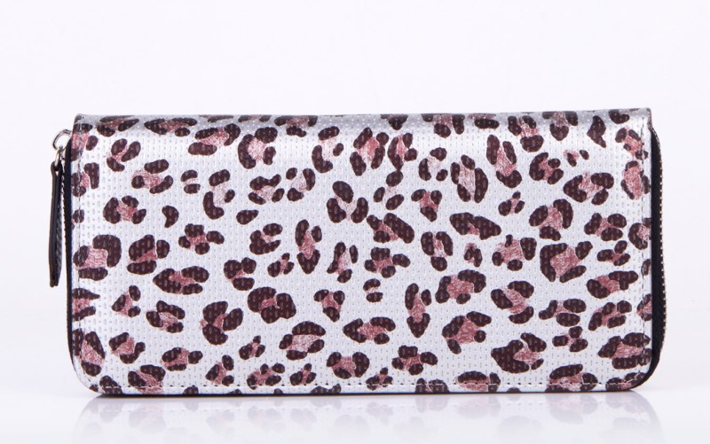 Portfel Monnari z motywem zwierzęcym