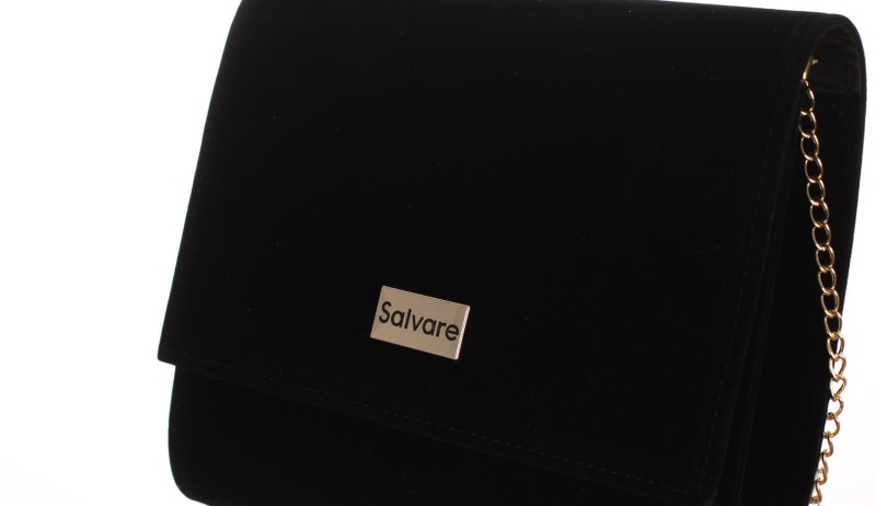 Zamszowa czarna kopertówka na łańcuszku
