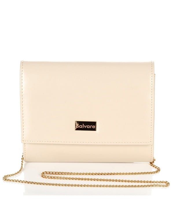 Matowa kopertówka beżowa na łańcuszku W49m