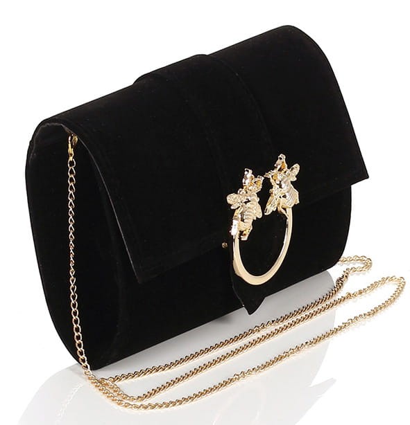 Czarna zamszowa kopertówka