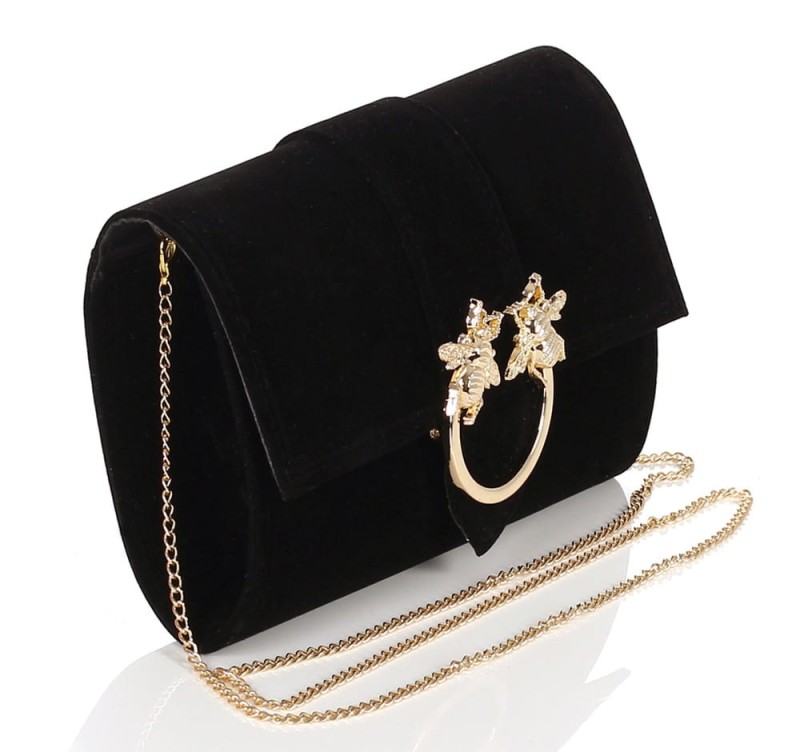 Czarna zamszowa kopertówka