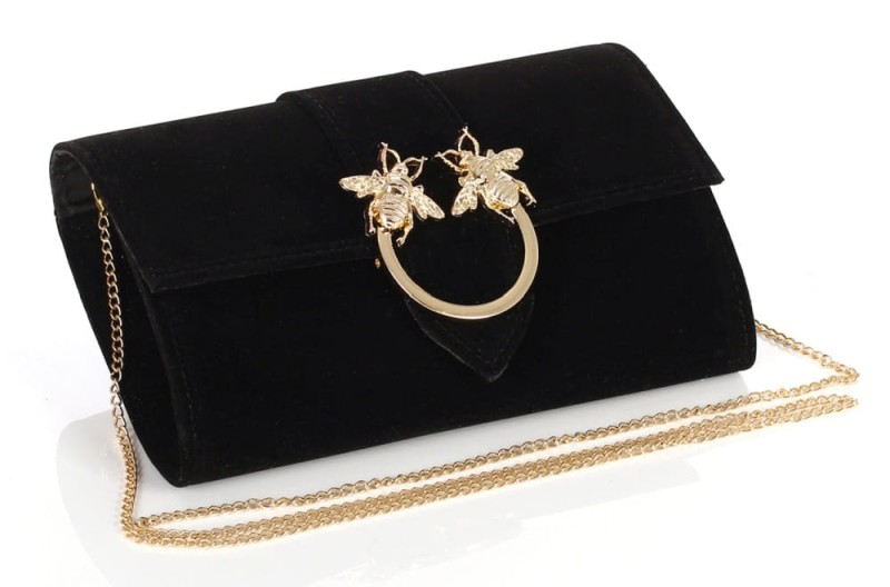 Czarna zamszowa kopertówka