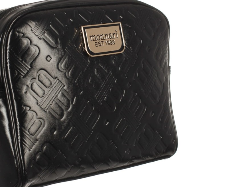 Zgrabna czarna listonoszka Monnari