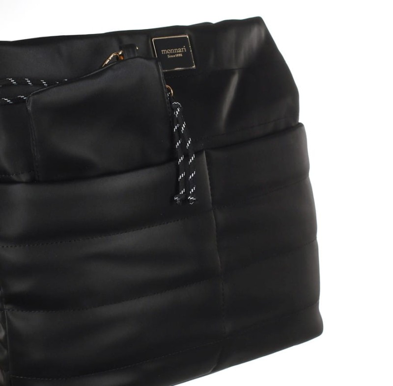 Duża pikowana czarna torba MONNARI