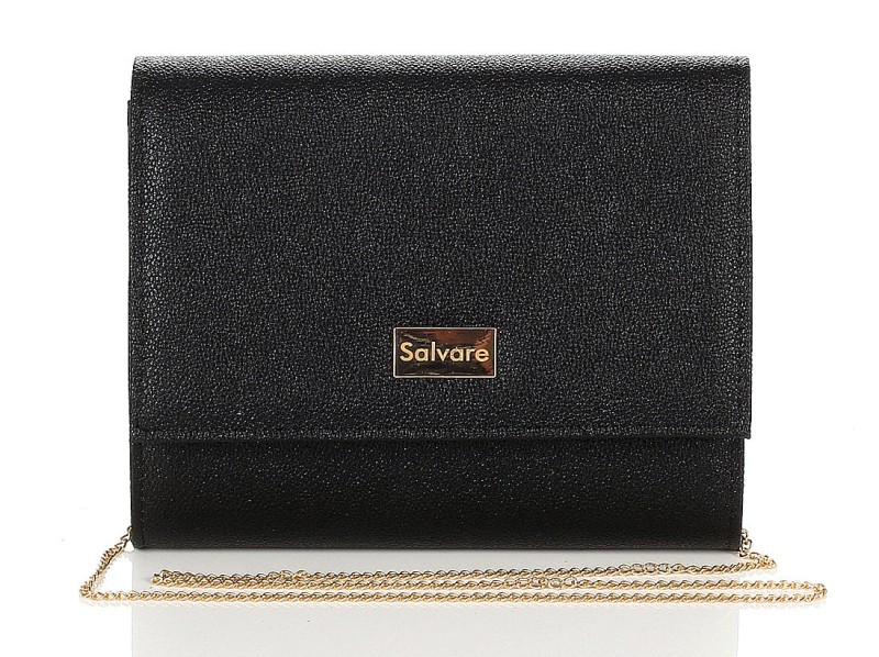 Czarna pojemna kopertówka na złotym łańcuszku