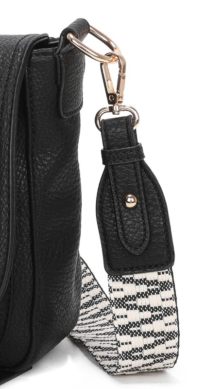 Lulu Castagnette Duża pojemna torebka listonoszka z klapą