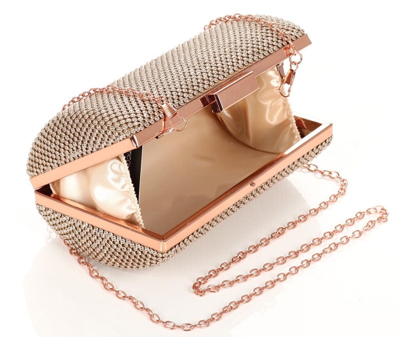 Złota kopertówka torebka wizytowa na łańcuszku Puzderko