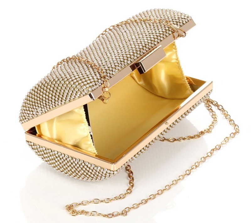 Złota kopertówka torebka wizytowa na łańcuszku Puzderko