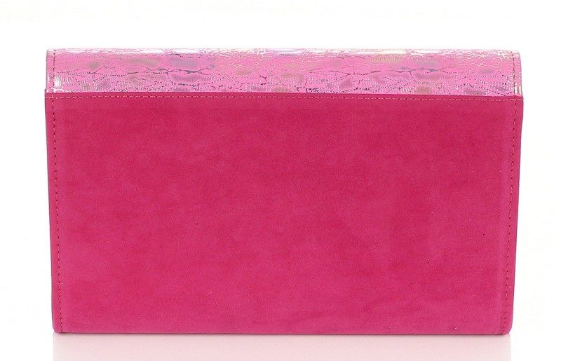 Różowa torebka kopertówka na pasku