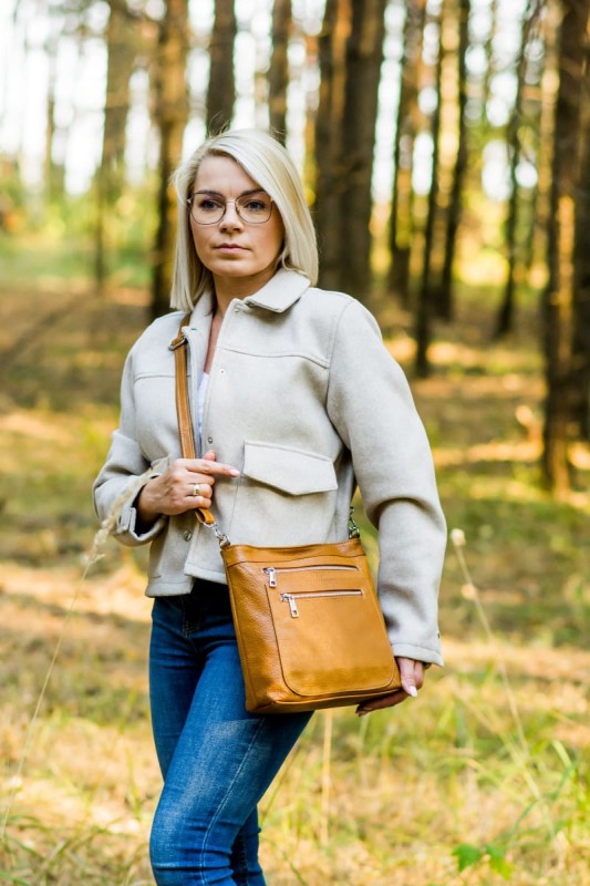 Vera Pelle Skórzana torebka listonoszka z kieszonkami