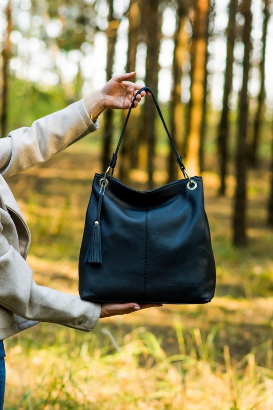 Czarna torebka ze skóry VERA PELLE