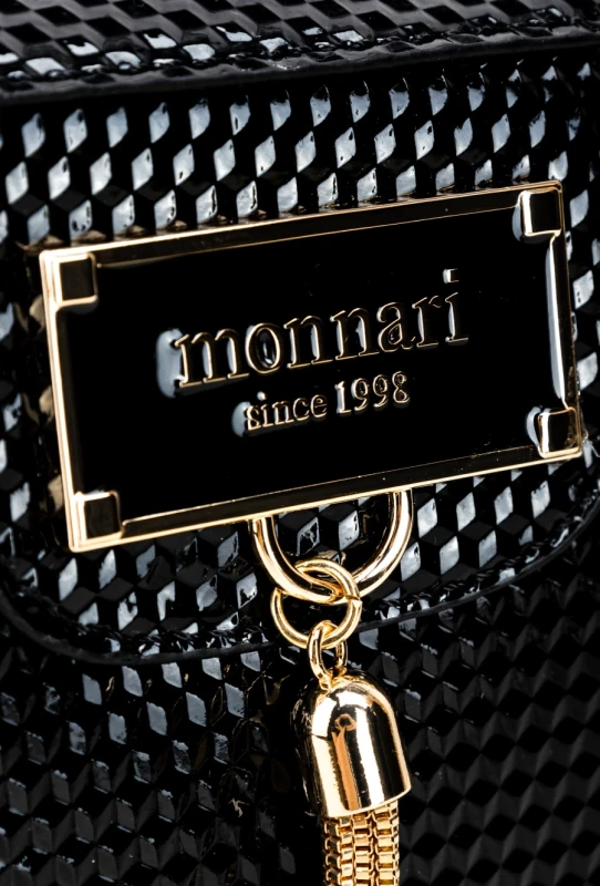 Monnari – listonoszka z frędzlem, lakierowana skóra, modna faktura, Jesień–Zima 2025/26