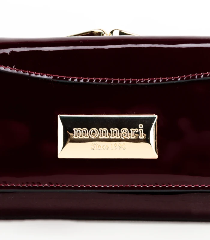 Portfel damski skórzany Monnari burgund lakier wężowa faktura – elegancki i praktyczny