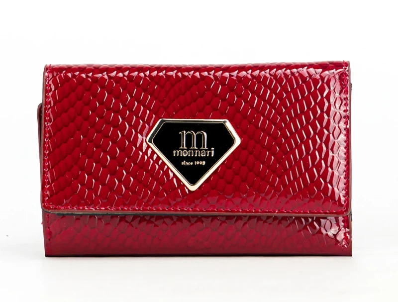 Portfel damski skórzany Monnari czerwony lakier wężowa faktura – elegancki i praktyczny