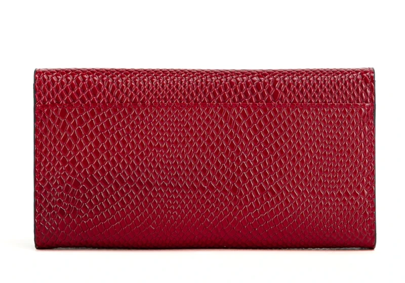 Duży portfel damski skórzany Monnari czerwony lakier wężowa faktura – elegancki i praktyczny