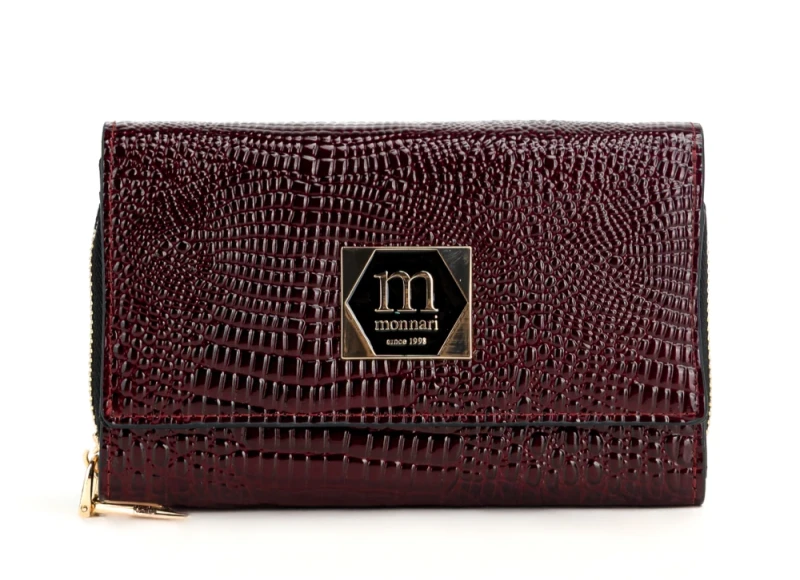 Średni portfel damski skórzany Monnari burgund skóra węża – elegancki i praktyczny