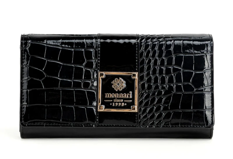 Portfel damski Monnari czarny lakier krokodyl – elegancki portfel ze skóry ekologicznej