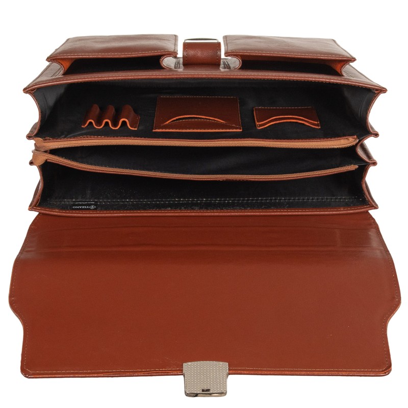 Skórzana teczka męska brązowa – elegancka aktówka z trzema komorami