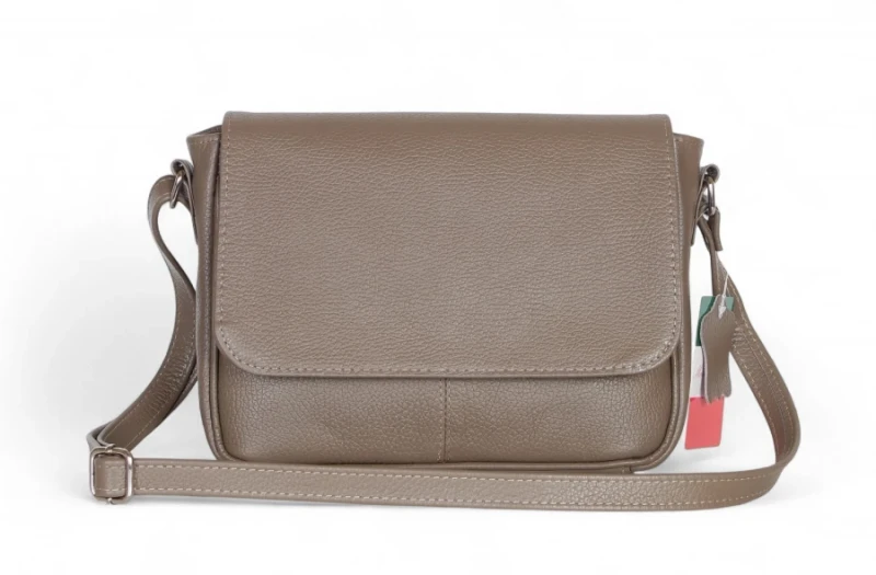 Vera Pelle – skórzana listonoszka z włoskiej skóry naturalnej Taupe