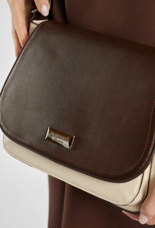 Torebka listonoszka damska MONNARI – elegancka torba na ramię z klapką
