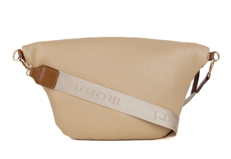 Elegancka Torebka Nerka Damska MONNARI z Szerokim Paskiem i Brelokiem