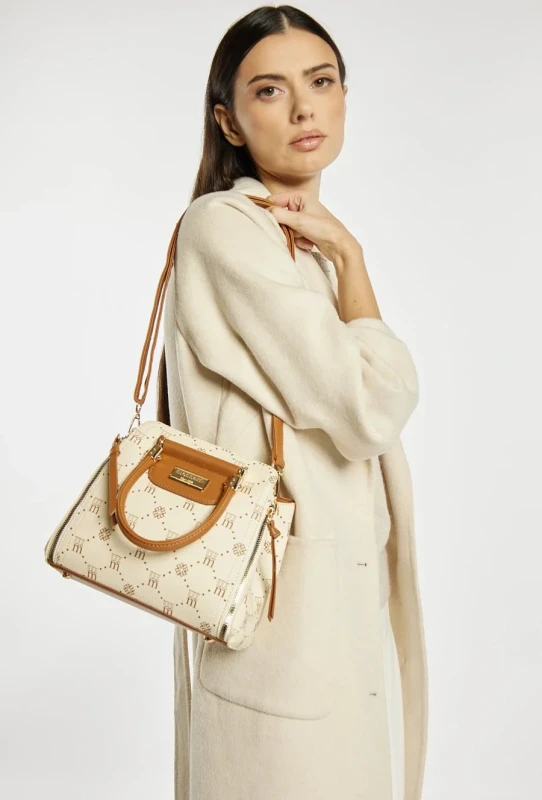 Elegancka Torebka Kuferek MONNARI z Monogramem – Złote Okucia i Pasek