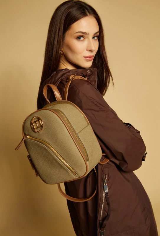 Stylowy Plecak Damski MONNARI Miejski – Dwukomorowy z Efektowną Fakturą