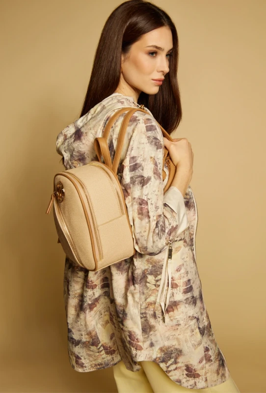 Stylowy Plecak Damski MONNARI Miejski – Dwukomorowy z Efektowną Fakturą