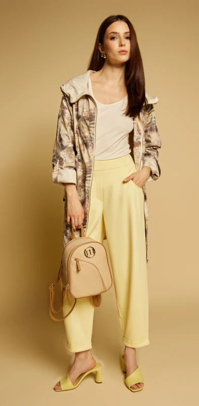 Stylowy Plecak Damski MONNARI Miejski – Dwukomorowy z Efektowną Fakturą