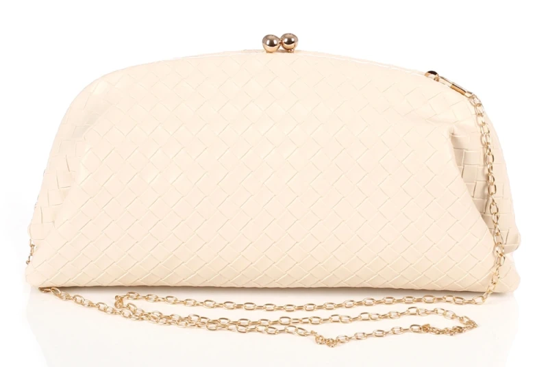 Elegancka Torebka Wieczorowa Kopertówka o Plecionej Fakturze – Pojemne Puzderko Wizytowe na Łańcuszku