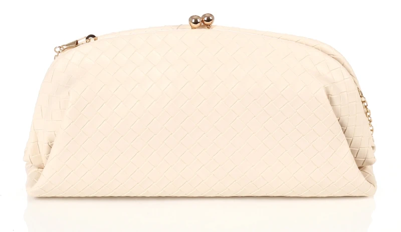 Elegancka Torebka Wieczorowa Kopertówka o Plecionej Fakturze – Pojemne Puzderko Wizytowe na Łańcuszku