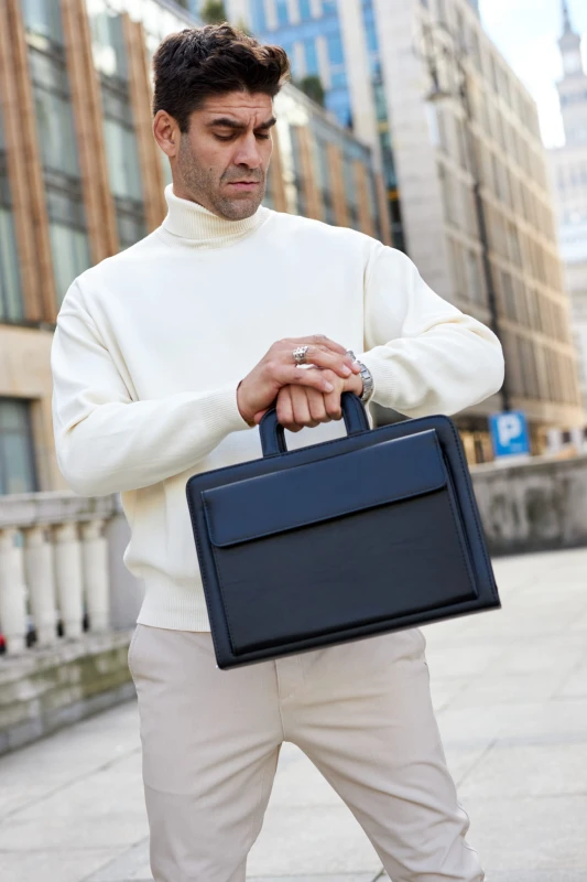 Elegancka Aktówka Męska A4 – Stylowy Aktownik Biznesowy z Rączką i Ringiem