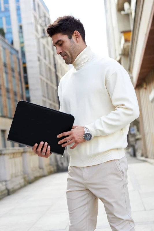 Elegancki Biwuar A4 – Polska Aktówka z Ekoskóry – Organizer na Dokumenty i CMR