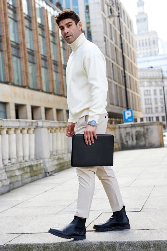 Elegancki Biwuar A4 – Polska Aktówka z Ekoskóry – Organizer na Dokumenty i CMR