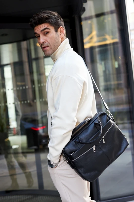 Torba męska skórzana czarna Tizano z kieszeniami i paskiem Skóra naturalna