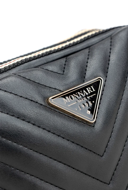 Czarna Torebka Listonoszka Monnari – Pikowany Front i Szeroki Pasek