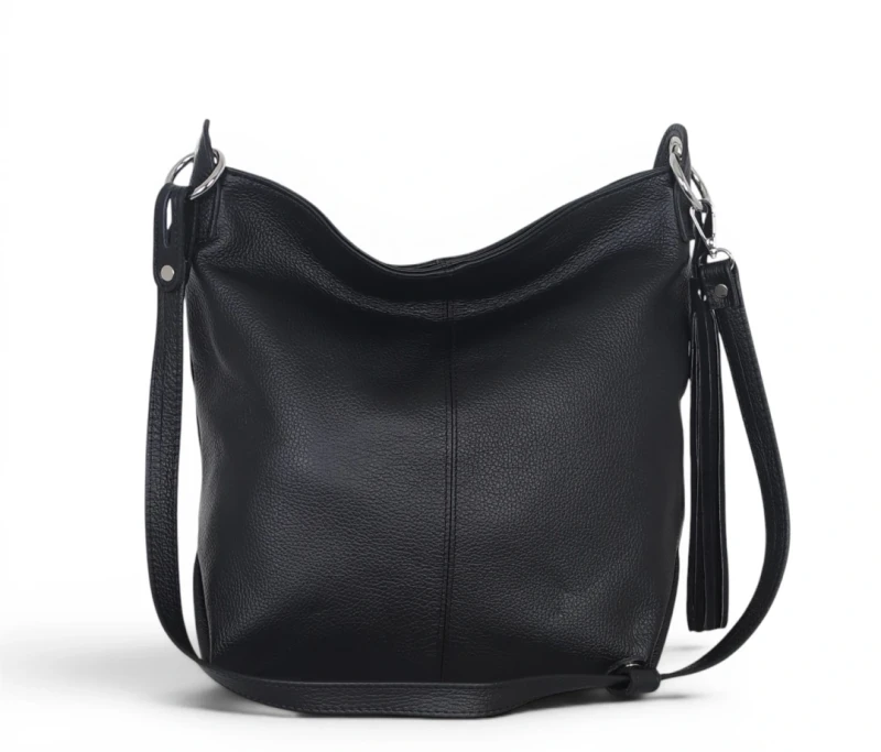 Włoska Torebka Worek Vera Pelle z Frędzlem – Skórzany Hobo Bag | Made in Italy | Czarna