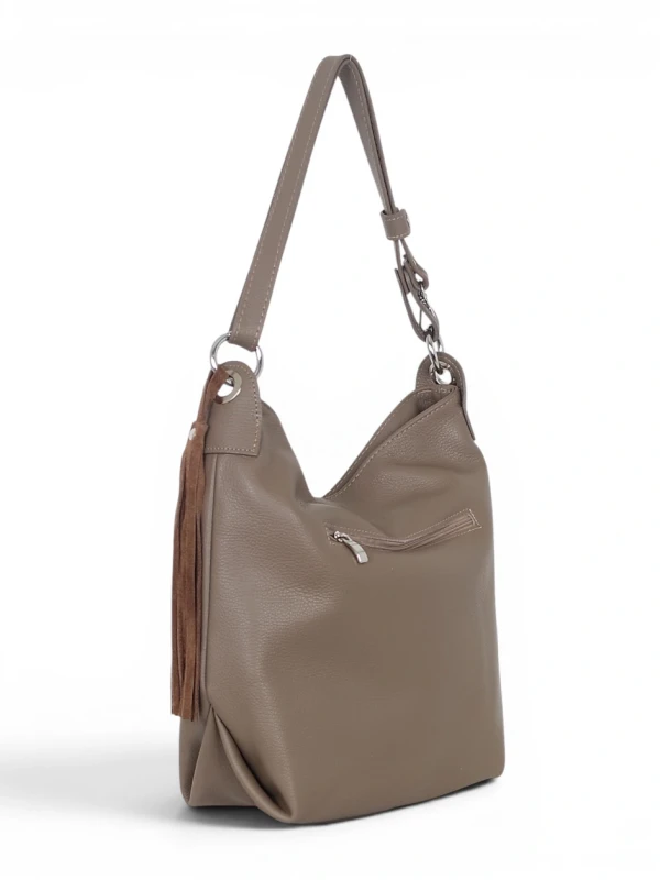 Włoska Torebka Worek Vera Pelle z Frędzlem – Skórzany Hobo Bag | Made in Italy | Taupe
