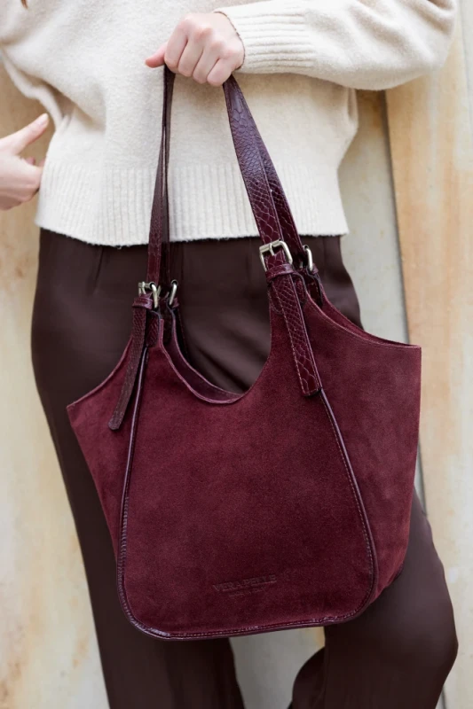 Włoska Torebka Skórzana Vera Pelle – Zamszowy Shopper z Wężowym Motywem | Burgund