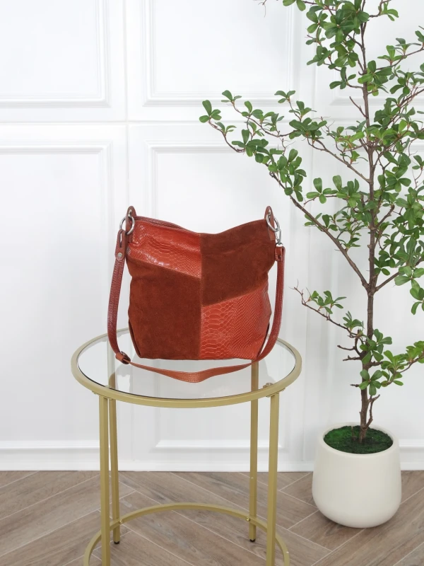 Włoska Torebka Worek Vera Pelle – Skórzany Hobo Bag | Zamsz i Skóra Naturalna | Brąz