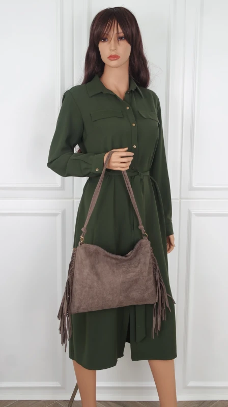 Zamszowa torebka listonoszka Paolo Bags Italy – miękka shopperka z frędzlami