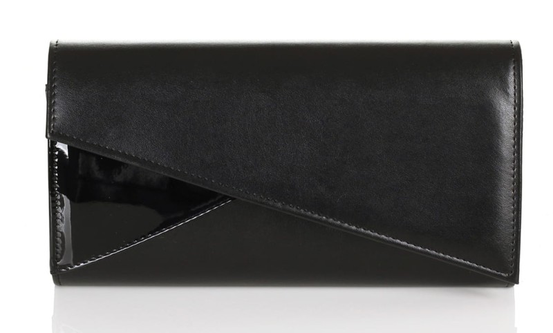 Czarna matowa kopertówka W65m