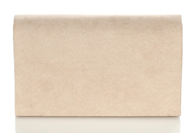 Efektowna beżowa kopertówka na łańcuszku