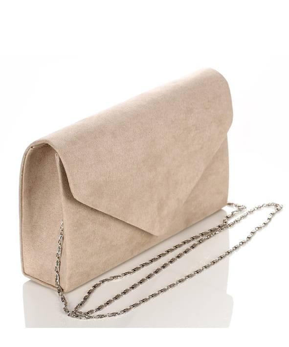 Efektowna beżowa kopertówka na łańcuszku